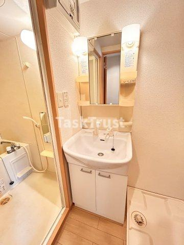 【洗面所】 | Primaire