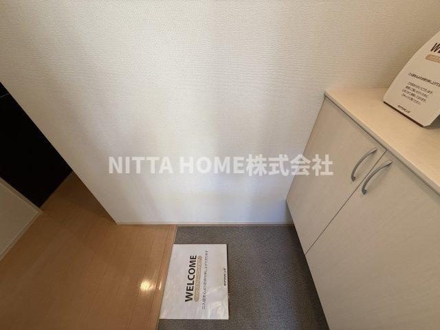 メゾン・ストークの玄関|十分なスペースの玄関です◆