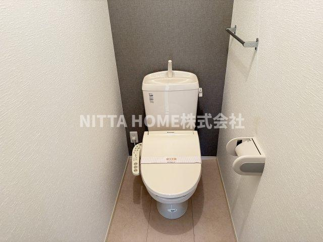 メゾン・ストークのトイレ|温水洗浄便座付きのトイレです＊