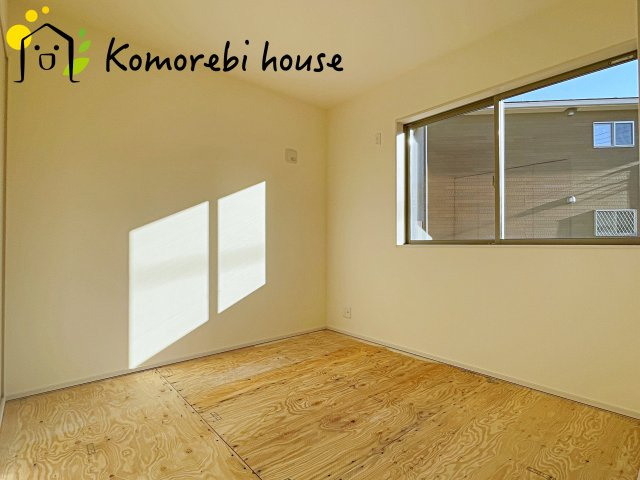 川島町上伊草　新築一戸建て　リーブルガーデン　01の洋室|落ち着いた色調の洋室です