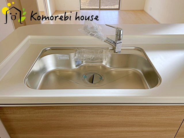 川島町上伊草　新築一戸建て　リーブルガーデン　01のキッチン|キッチンでお料理をお楽しみください