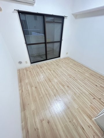 ダンディライオン灘の寝室