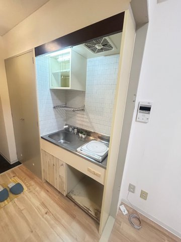 ダンディライオン灘のキッチン