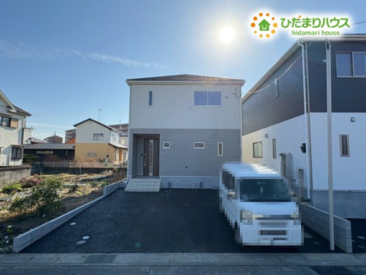 熊谷市久下第14　新築一戸建て　クレイドルガーデン　02の駐車場|並列で車を停められるゆとりのカースペースです！
出し入れがしやすく、運転が苦手な方でも安心して駐車できますね(*^-^*)
