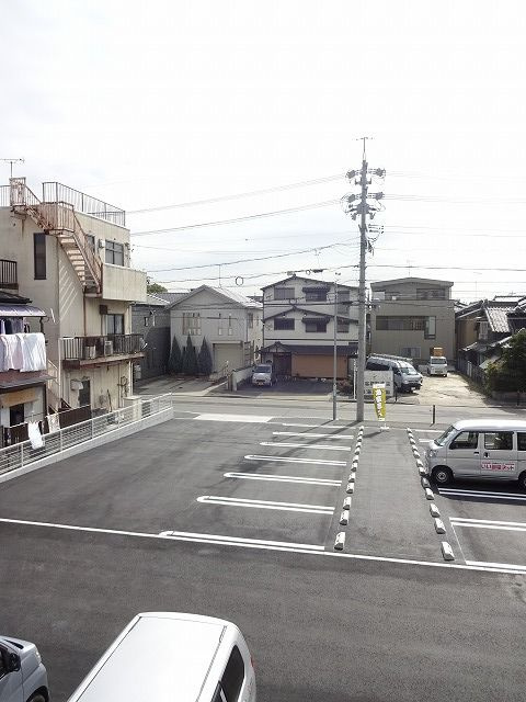 パークサイド１２番館の駐車場