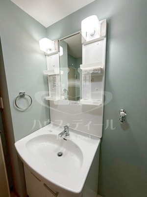 【洗面所】 | 第三マサキビル | 忙しい朝には欠かせない洗面所です