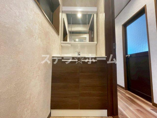 下新庄4 中古戸建の独立洗面台|独立洗面台です