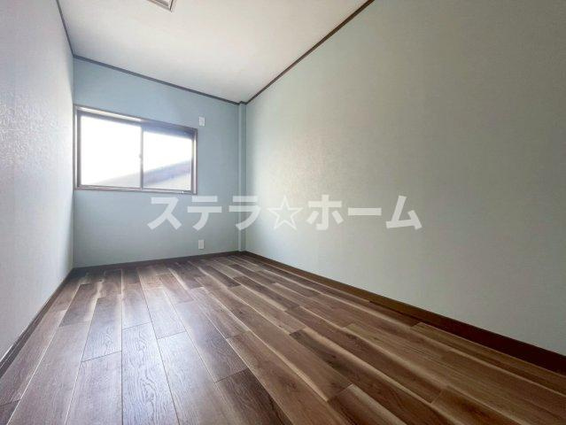 下新庄4 中古戸建の洋室|きれいな洋室です