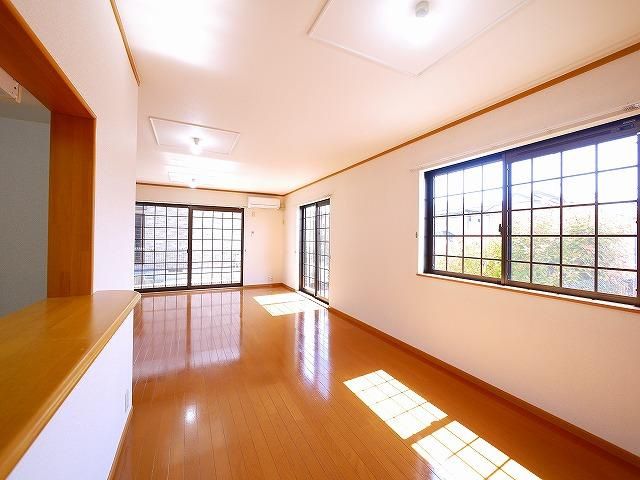 ウエストガーデン　Ｂの居間・リビング|おしゃれな居間です