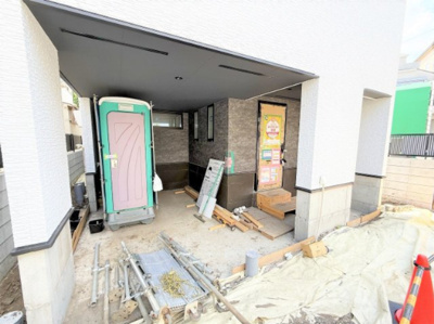 【駐車場】 | 【仲介手数料６２０万円が無料！！】リビングの広々バルコニーから爽快な緑地を望む | 【諸費用が６２０万円ＯＦＦです！！】
■リビングから広々バルコニーと緑と空を望む！
■プレミアム仕様！
■ビルトインガレージ！
■高断熱住宅
■省エネ性能ラベル
■内覧可