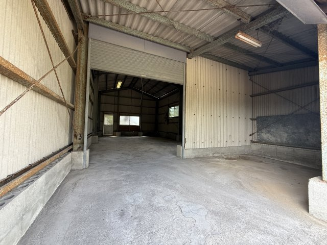 蒲池城倉庫の駐車場