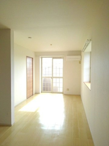 メゾンサンパティーク　Ａの居間・リビング