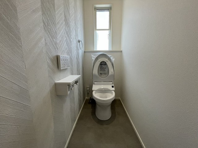 直方南小前のトイレ