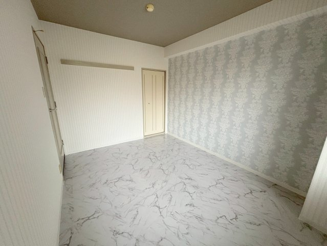 エスパシオ上新庄の洋室