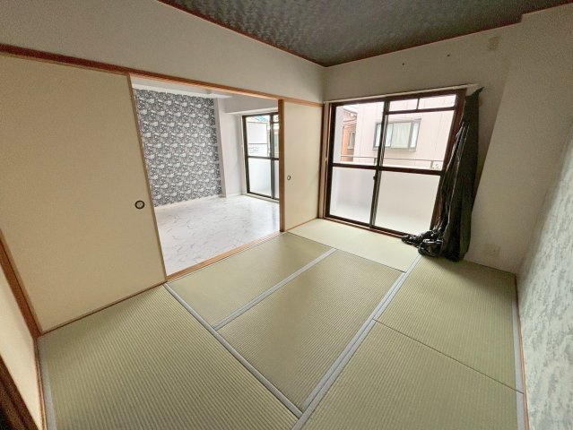 エスパシオ上新庄の和室