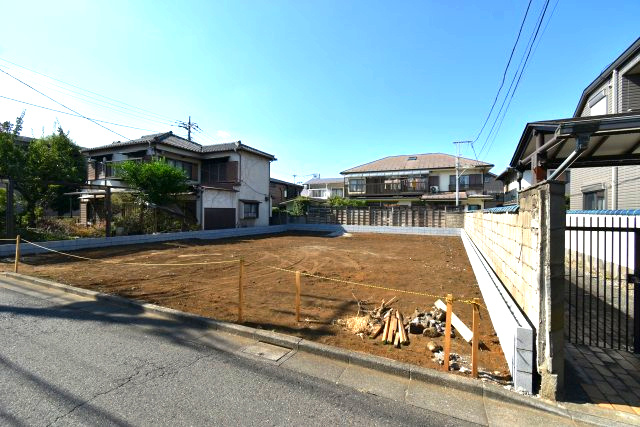 高野台3丁目・新築戸建・B号棟の前面道路含む現地写真