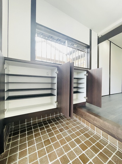 【玄関】 | 東区下原2丁目　戸建て