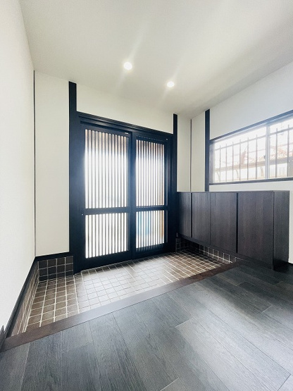【玄関】 | 東区下原2丁目　戸建て