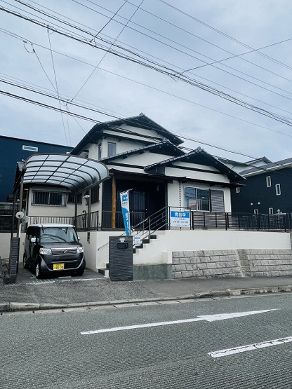 【外観】 | 東区下原2丁目　戸建て | 耐震補強工事も行ったリフォーム済物件です