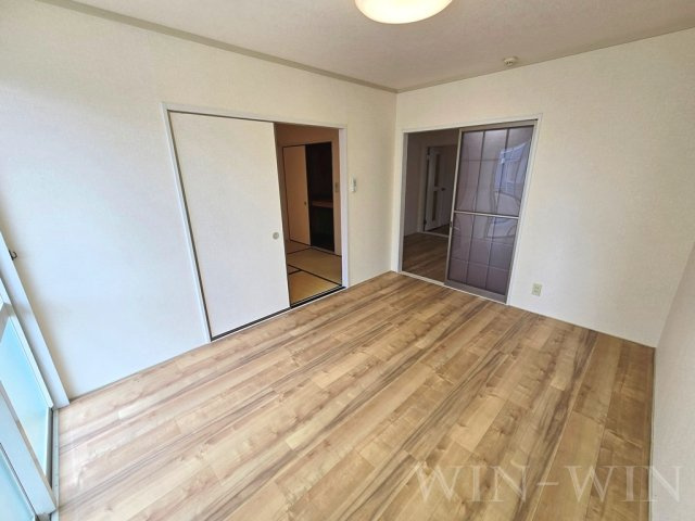 フレグランス三ツ相 C棟の寝室