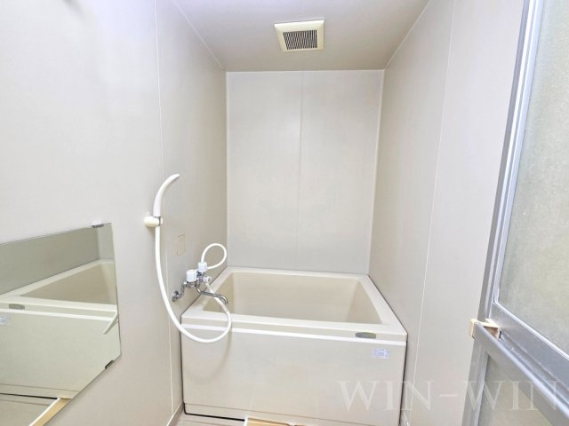 フレグランス三ツ相 C棟の浴室