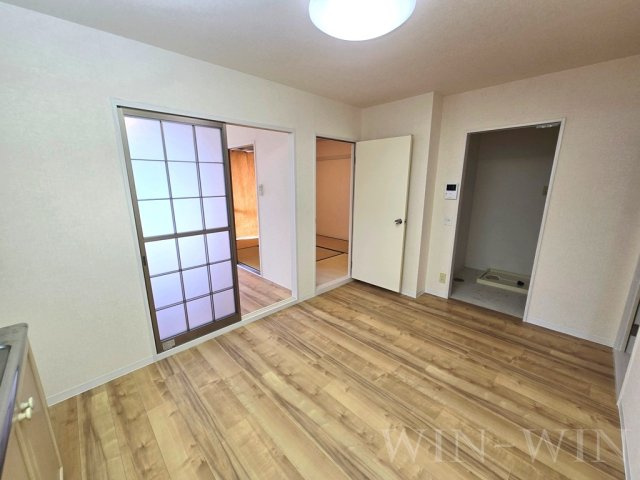 フレグランス三ツ相 C棟の居間・リビング