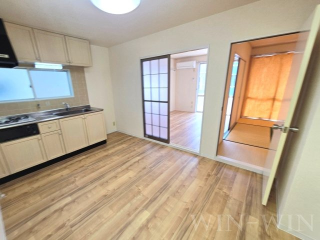 フレグランス三ツ相 C棟の居間・リビング