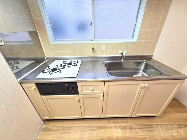 フレグランス三ツ相 C棟のキッチン