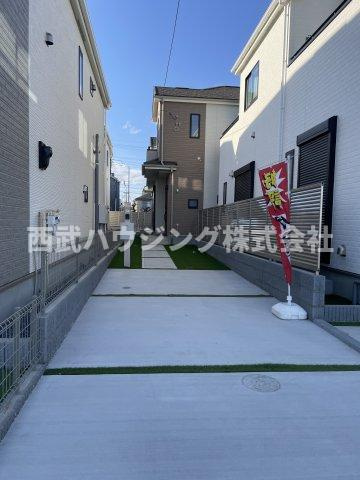 【仲介手数料無料】所沢市上新井全８棟Ｇ号棟　所沢市の新築住宅なら西武ハウジングの前面道路含む現地写真