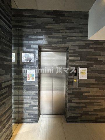 ウィステリアガーデンのロビー