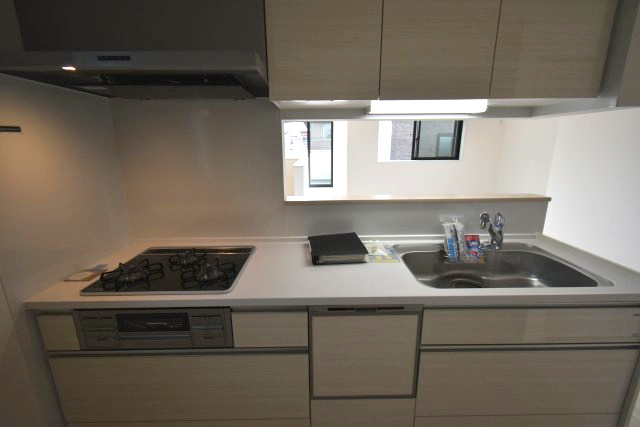 高野台3丁目・新築戸建・C号棟の前面道路含む現地写真