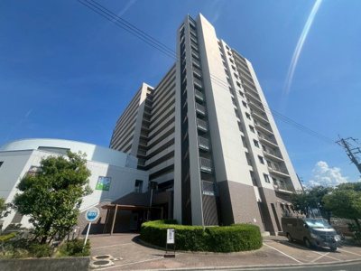【外観】 | プリマード東岸和田 | 快速停車駅徒歩3分、14階建ての好立地マンション