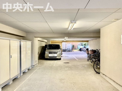 【駐車場】 | ライオンズマンション南砂 | 【敷地内駐車場】最新の空き状況や費用などの詳細は担当スタッフまでお問い合わせください。