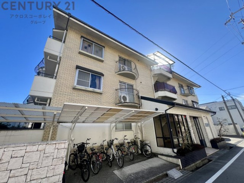 敷地内に駐輪場あります☆