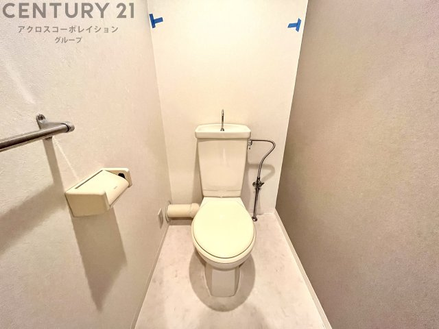 シンプルで使いやすいトイレです♪