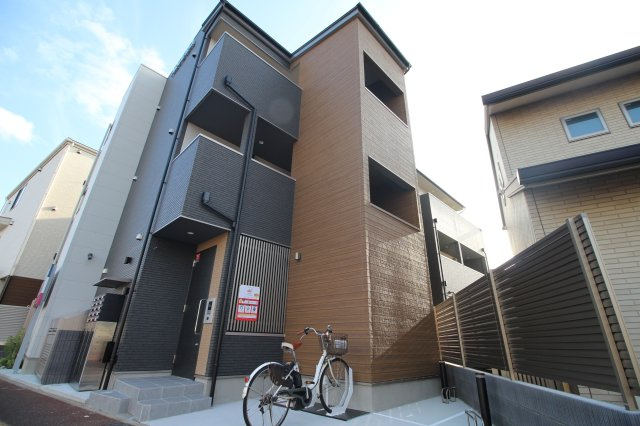 【外観パース】 | AQUE24 | 東千葉駅徒歩3分♪
新築物件です！