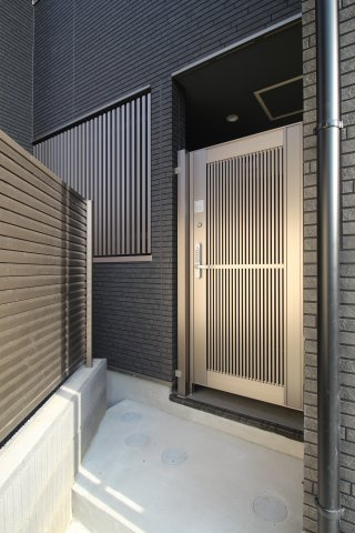 【セキュリティ】 | AQUE24 | 裏手入口