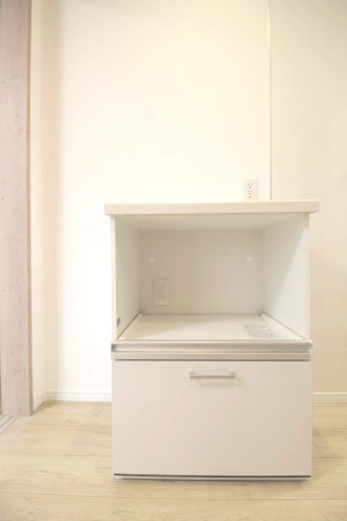 【設備】 | AQUE24 | カップボード付き！