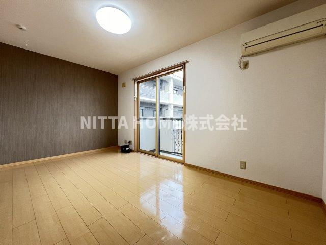 バーロハイツの寝室|※アクセントクロスの色味が異なる可能性があります。