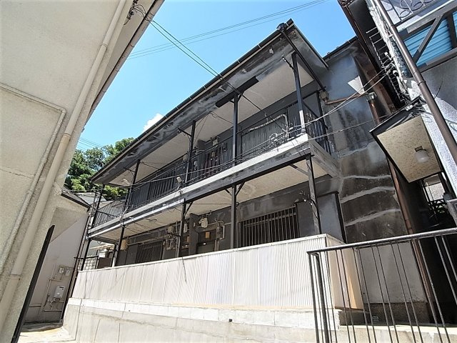 西山町V.V EST館