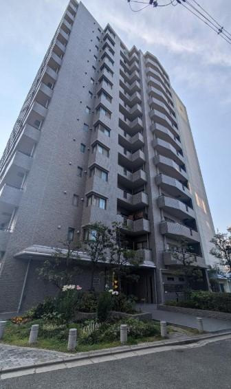 イトーピア門真の外観|新しい生活にいかがでしょうか？外観はお住まいの顔になります。こだわりたいポイントですね。水回りリフォームやリノベーションも承ってます。
■現地見学・資金計画相談・住宅ローン相談もお問合せ受付中■