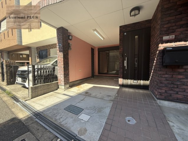 守口市馬場町3丁目のエントランス