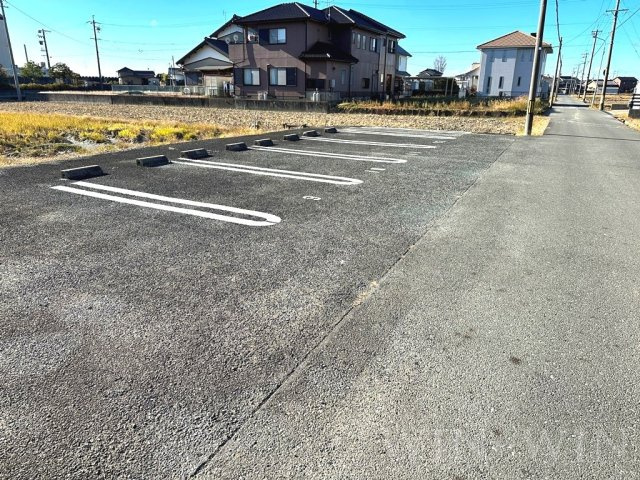 プラシード・カーサの駐車場