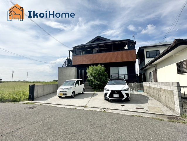 神戸市西区岩岡町古郷303-16の駐車場|●年中無休：見学時間9:00～20:00・当日予約可●駐車場は並列4台になります。