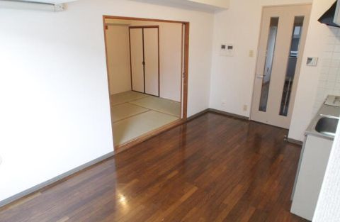 台東区松が谷２丁目の賃貸マンション