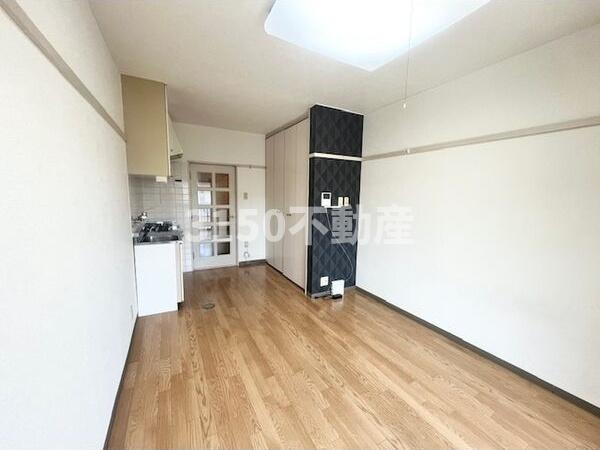 ムーンライト旭の内装