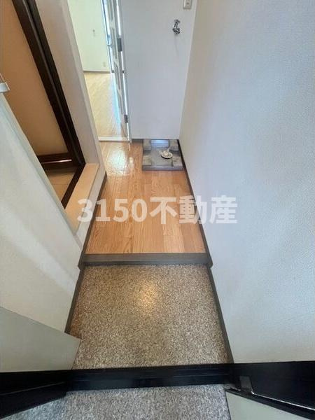 ムーンライト旭の玄関