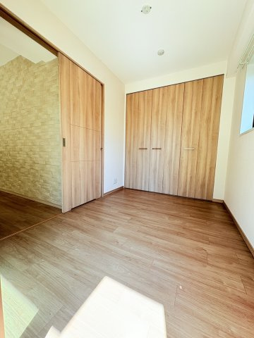 エヌヴィ御影ガーデンズの洋室