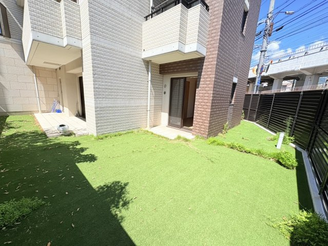 エヌヴィ御影ガーデンズの庭