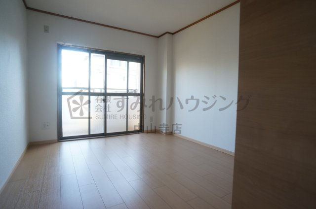 プラムフォレストの洋室|参考、同建物・同間取りの号室